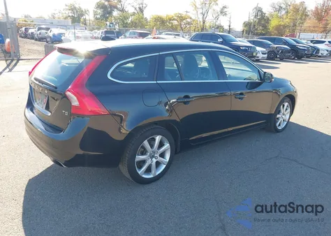 2016 Volvo V60 T5 Drive-E Premier z USA, uszkodzony, nr VIN YV140MEK0G1291486